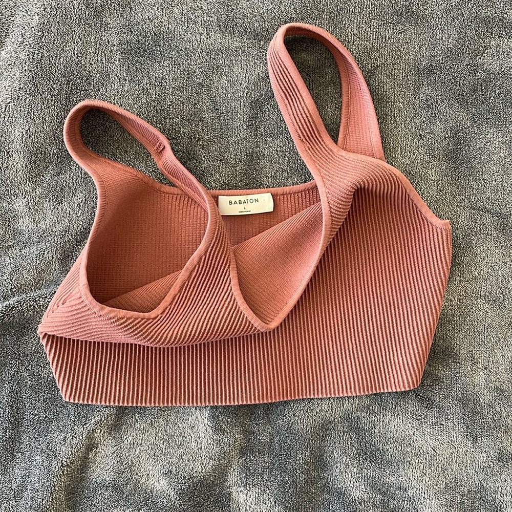 Aritzia crop top.